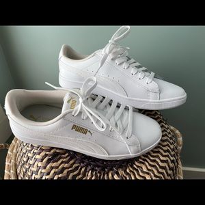 PUMA Womens Jada Sneaker SZ 7.5